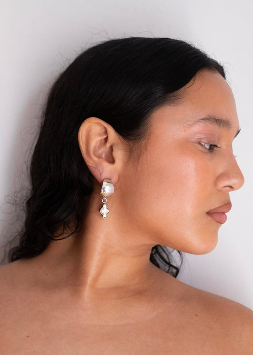 Agnes Hoop Earrings
