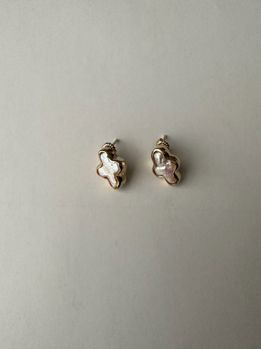 Agnes Stud Earrings